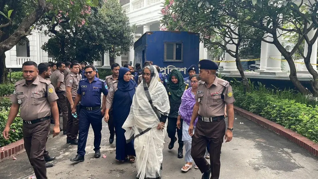 শাপলা চত্বরে হত্যাযজ্ঞ : ট্রাইব্যুনালে দীপু মনি-রুপা-বাবুসহ ৯ আসামি